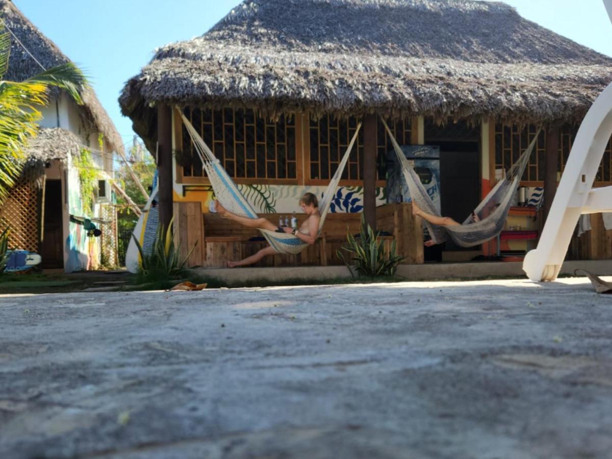Green Belly Surf Hostel El Paredon Buena Vista Exterior photo